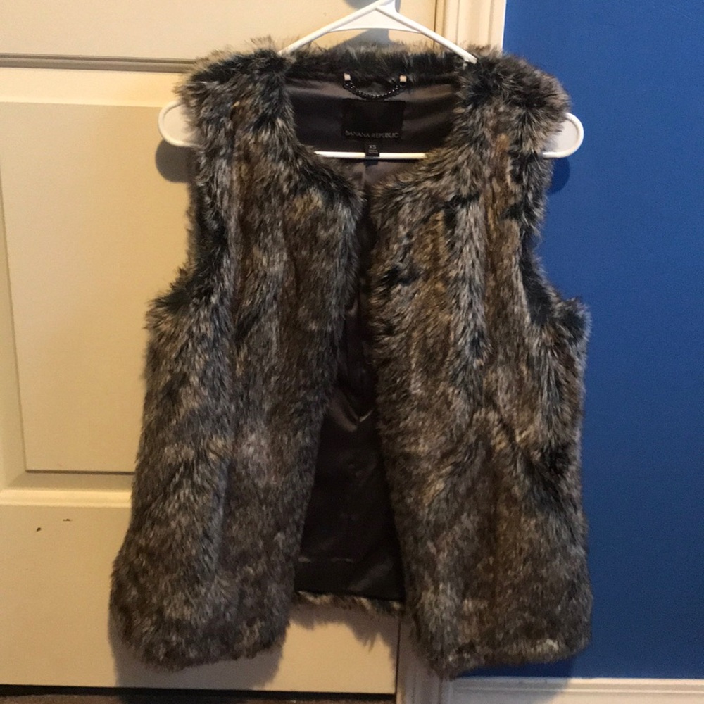 Banana Republic Faux Fur Vest with Pockets